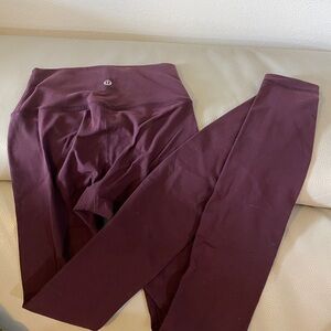 ❤️ Maroon Lululemon Align Leggings - High-Waisted - size 2 - 28”